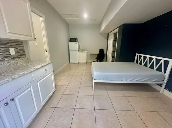 16025 SW 53rd Ter, Miami, FL 33185