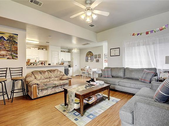 4th image of 129-131 Cedargrove