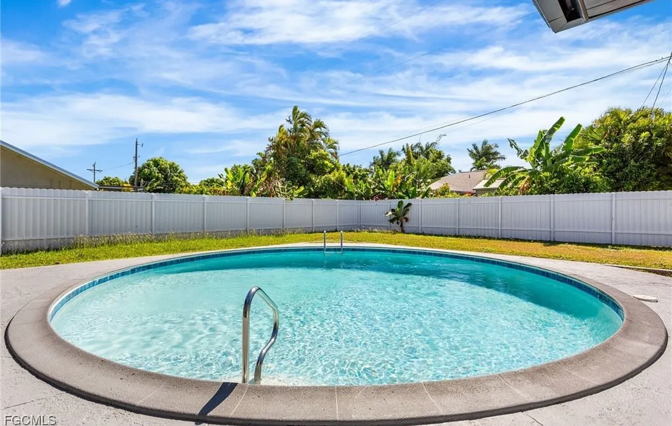3 bed, 1725 sqft, $3,400 — Photo 4