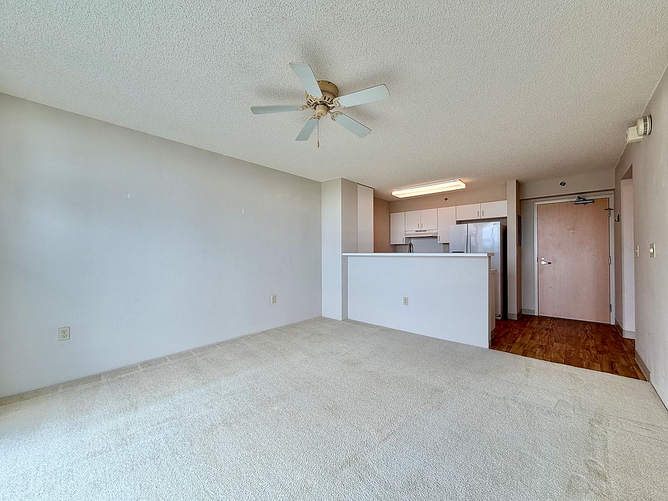 1st image of 3009 Ala Makahala Pl APT 1413