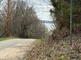 8 Lakewood Rd, Eufaula, OK 74432