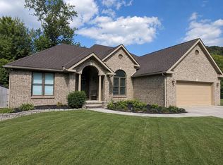134 Frank St, Staffordsville, KY 41256