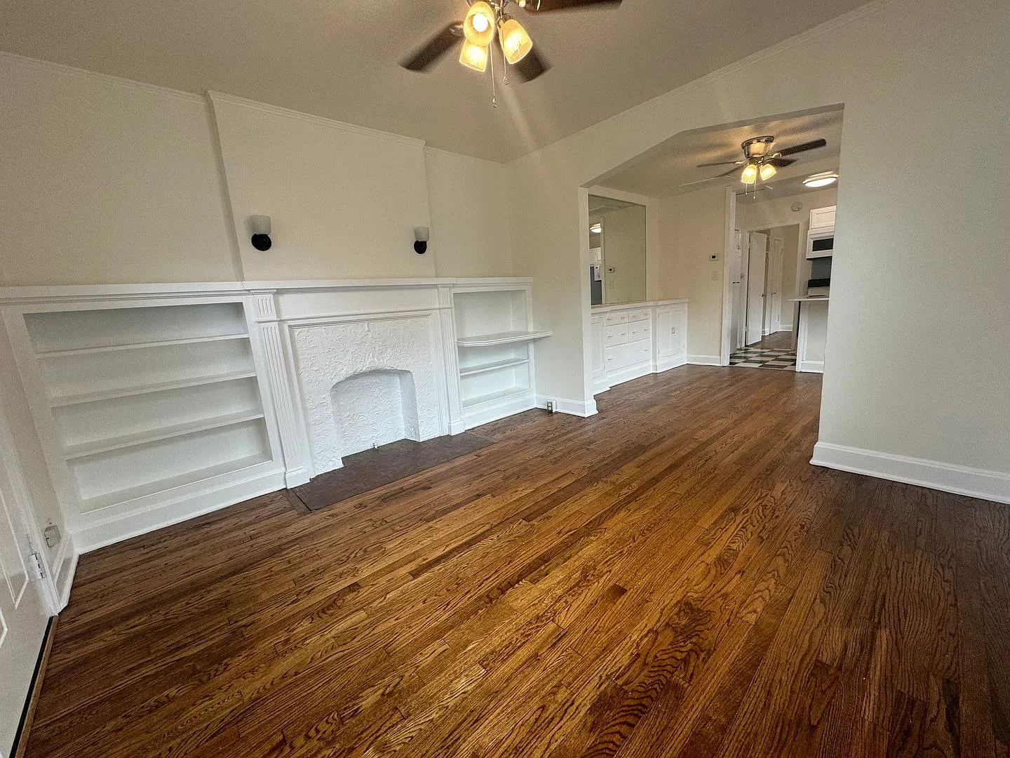 Adorable One bedroom One bathroom duplex located in Tulsa Near Mother Road Market — Photo 3