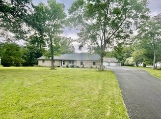 111 Pump Station Rd, Makanda, IL 62958