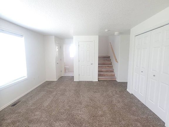 4th image of 3804 Lakeport Ln
