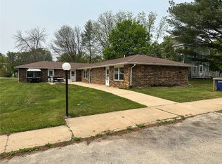725 Prospect St, Lamont, IA 50650