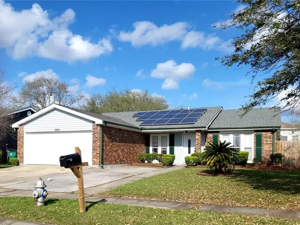 3921 W Bamboo Dr, Harvey, LA 70058
