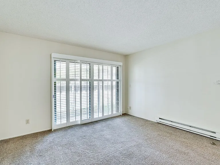 1083 N Abbott Ave — Photo 3