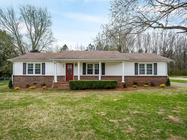 270 Mountain View Dr, Morrison, TN 37357