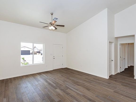 4th image of 12634 E 51st St