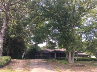 107 Clairmont Cir, Starkville, MS 39759