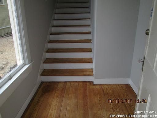 2nd image of 523 E Park Ave APT 2