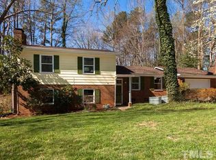 1104 Seabrook Ave, Cary, NC 27511