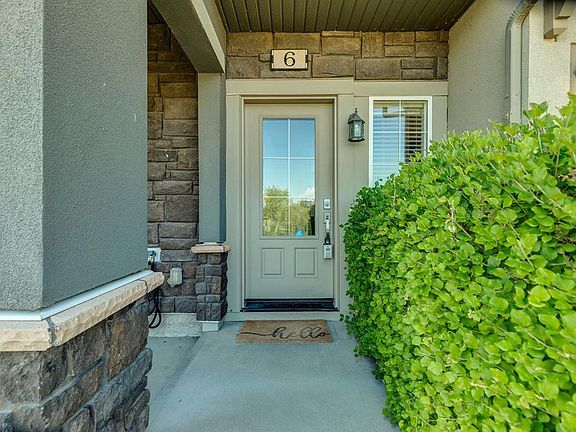 3rd image of 6 E Quarry Ln SE