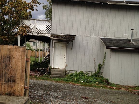 5th image of 12017 SE 304th St