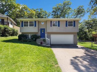 323 Shower St, Spring Grove, IL 60081