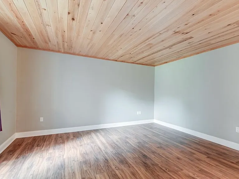 1402 Camp Rd #6B — Photo 8