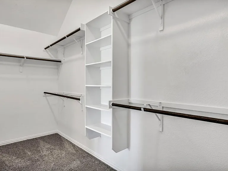 506 Sixpence Ln — Photo 25