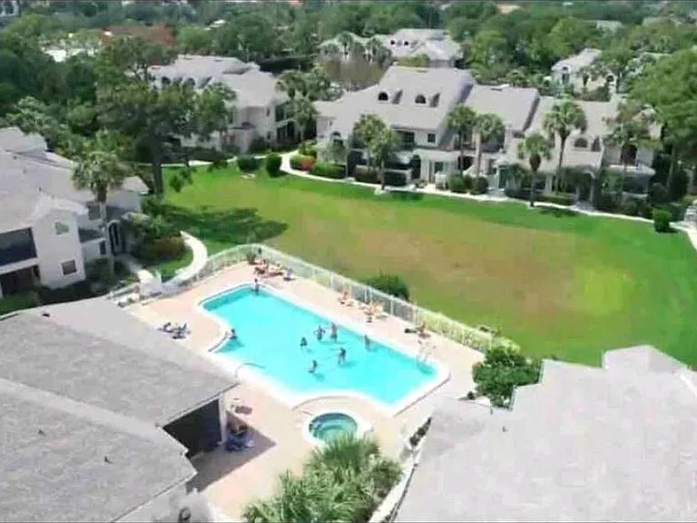 61 Emerald Woods Dr #D2 — Photo 5
