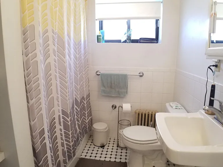 4 Park Vale Ave #2 — Photo 4