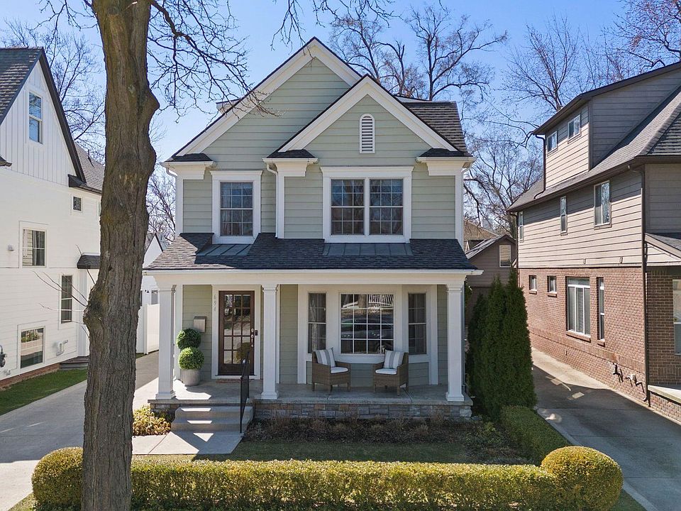 1st image of 694 Chapin Ave