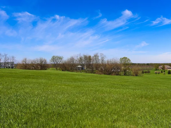 9219 Chatham Pl, Newark, IL 60541