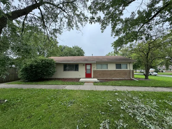 17246 Community St, Lansing, IL 60438