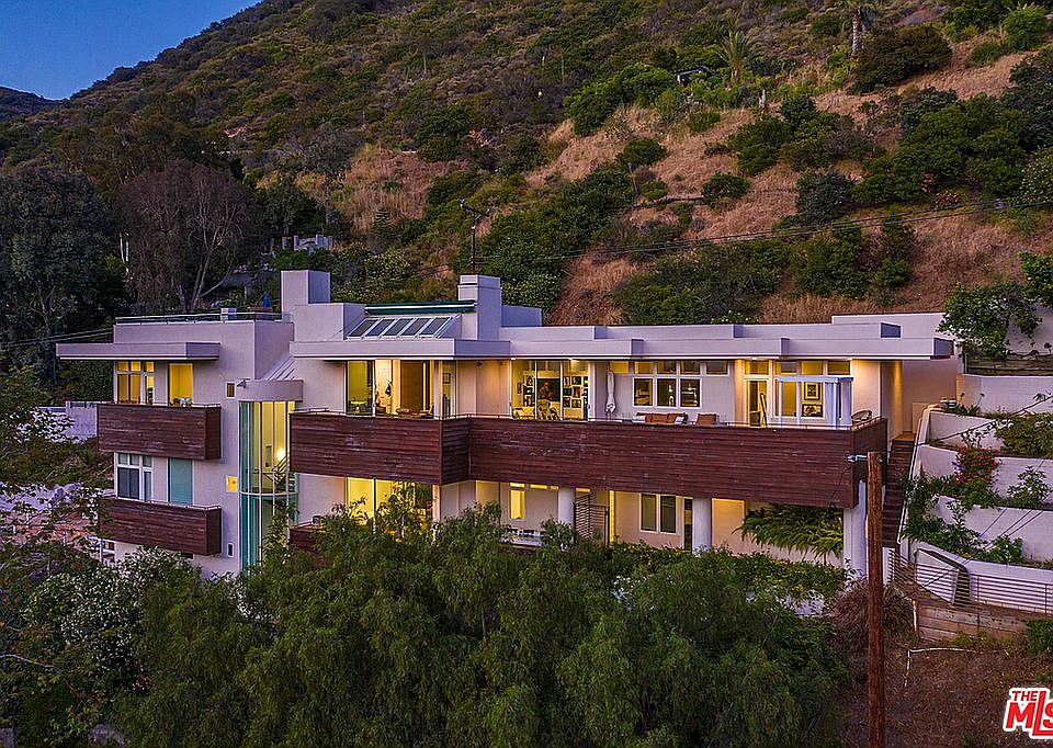 1st image of 21070 Las Flores Mesa Dr