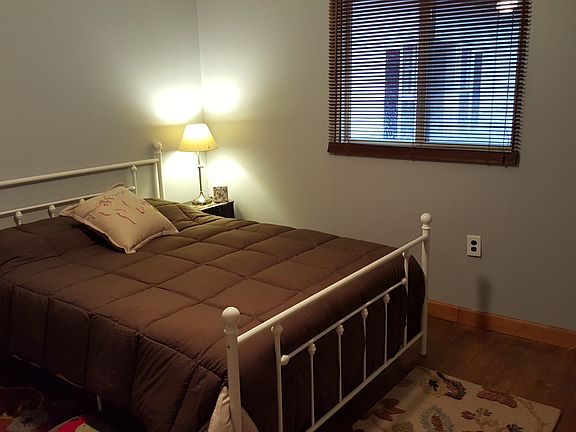 5th image of 3214 S Walnut Ave