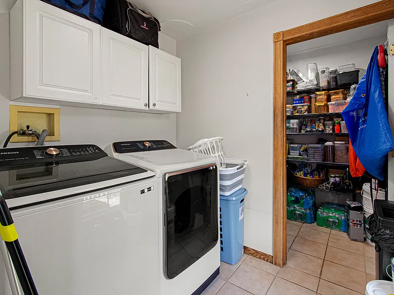 3054 Bedillion Rd — Photo 9