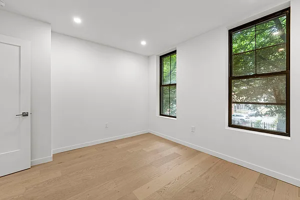 Bedroom, photo 3