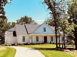 13 Cedar Gate Ln, Kingston, GA 30145