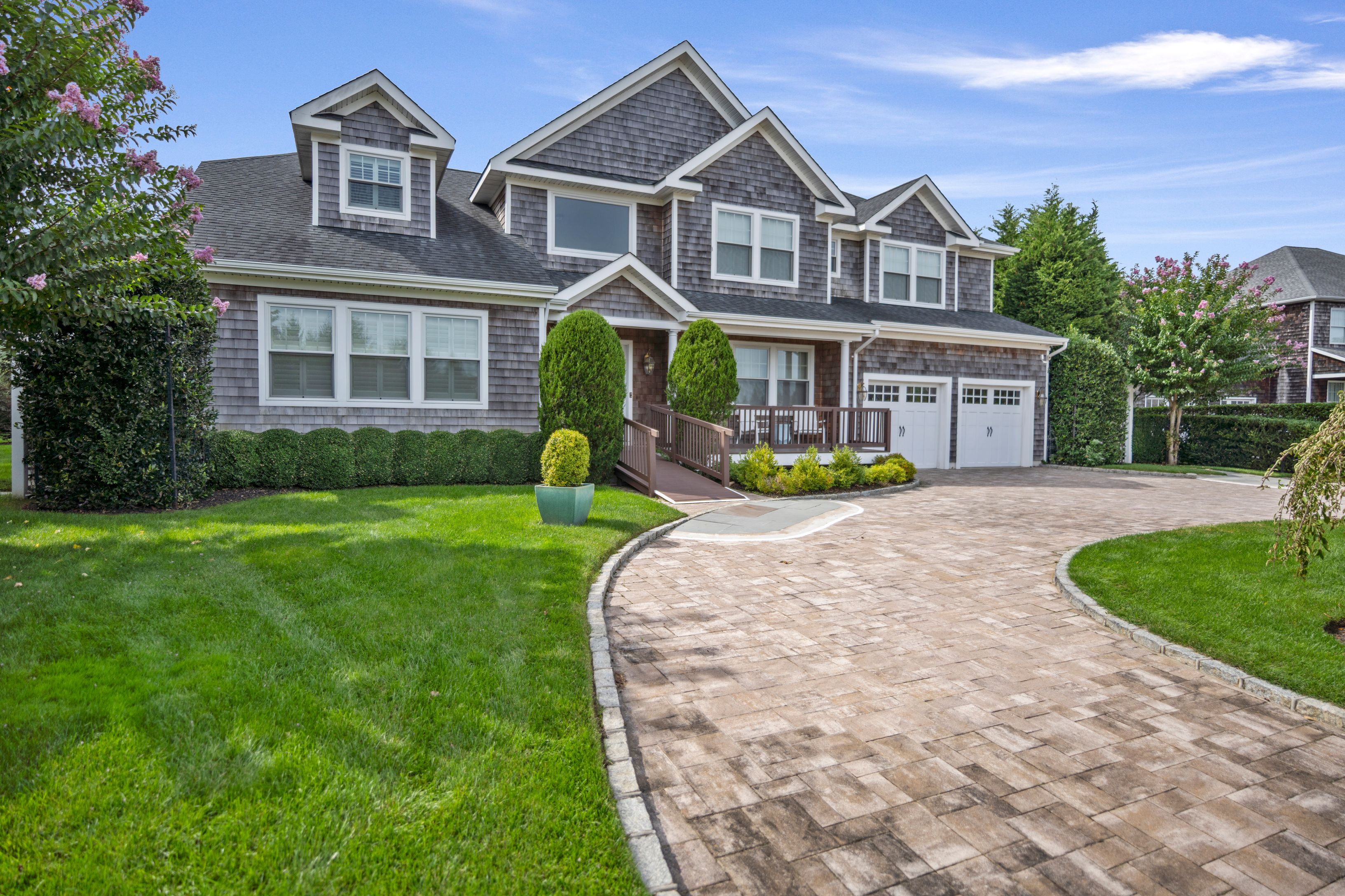 4 Spring Ln, Southampton, NY 11968 | Out East