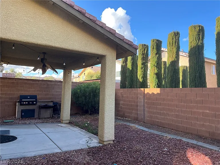 9344 Muddy Waters Ave — Photo 8