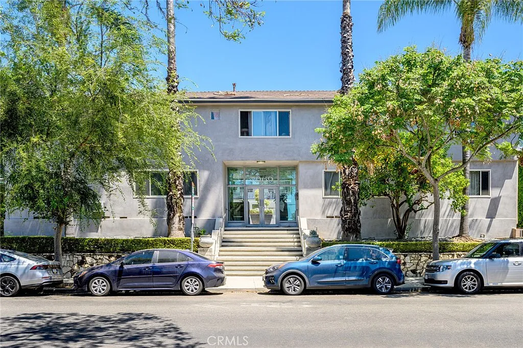 2 bed, 850 sqft, $3,000 — Photo 1
