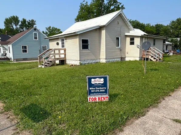 500 6th St SW #1, Waseca, MN 56093