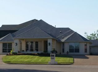 500 Northgate Dr, Waxahachie, TX 75165