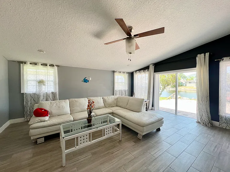 3855 Headsail Dr — Photo 3