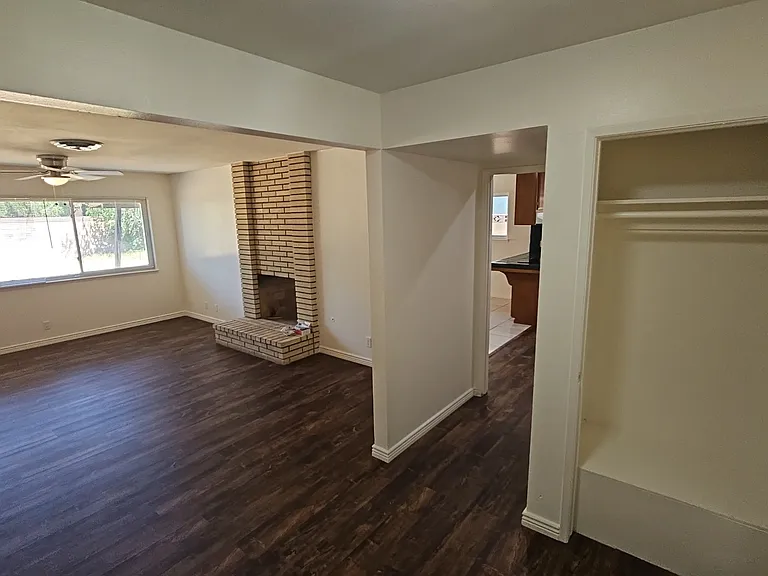 44836 Lorimer Ave — Photo 2