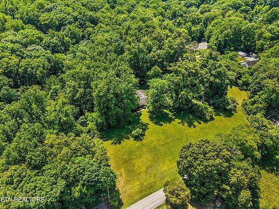 3rd image of 4725 Sullivan Rd