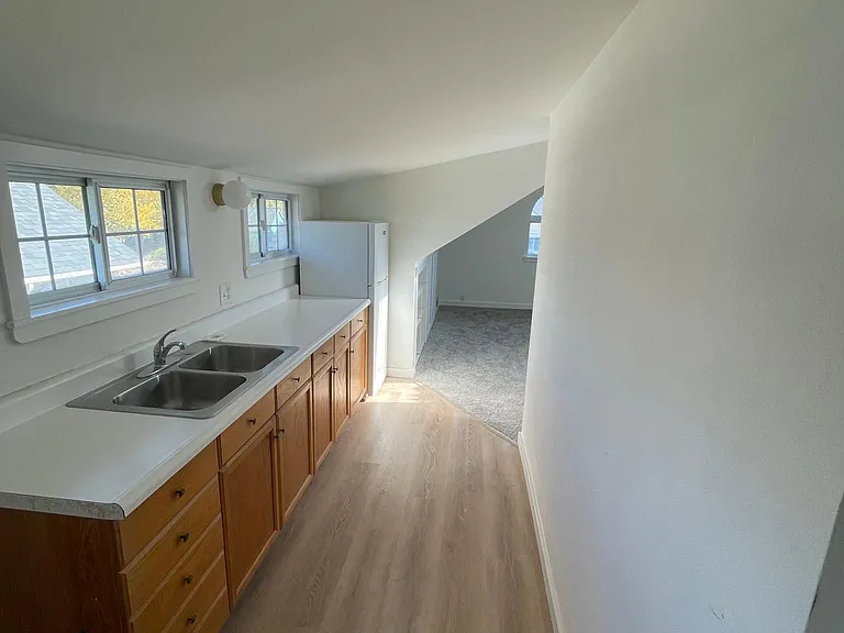 1206 N Anderson St — Photo 18