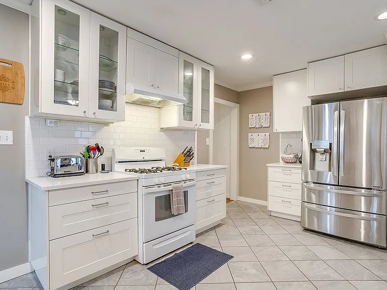 3619 Winston Rd — Photo 14