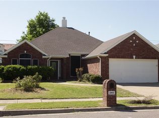 340 Fort Edward Dr, Arlington, TX 76002