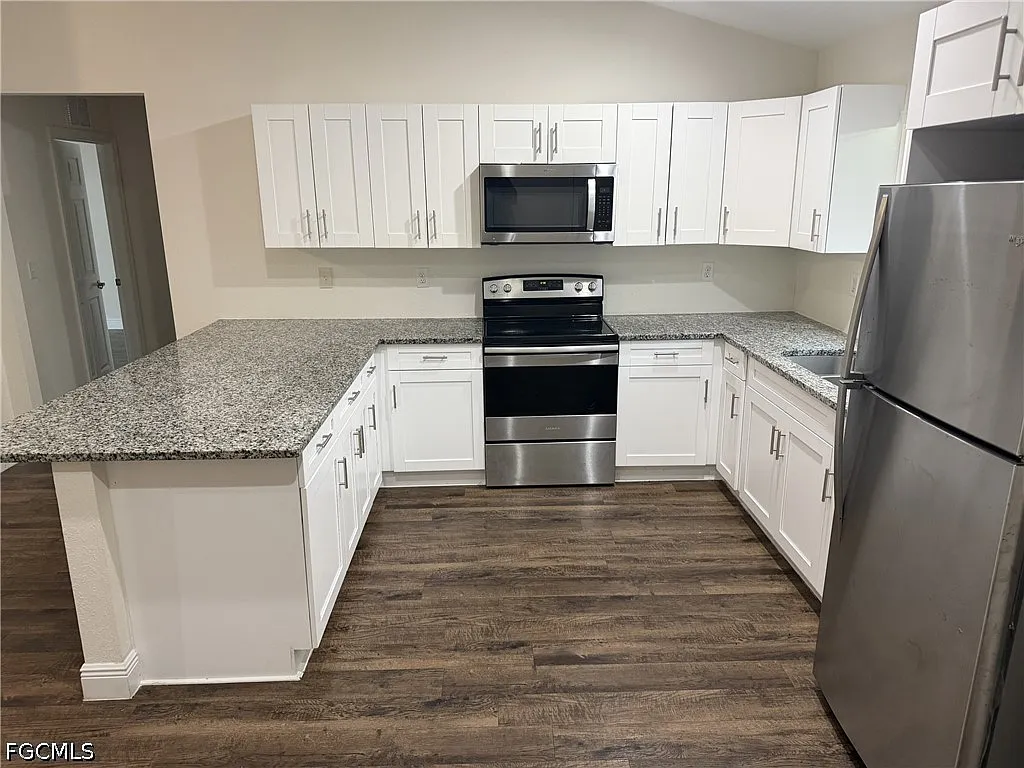 4 bed, 2.0 bath, 1500 sqft, $1,995 — Photo 2
