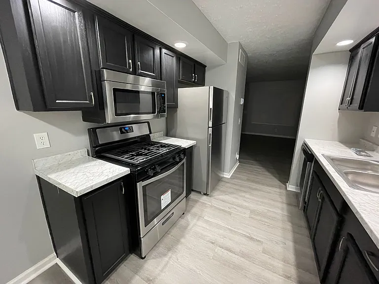 9 N Freeman St — Photo 3