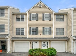 417 Hildreth St UNIT 10, LOWELL, MA 01850