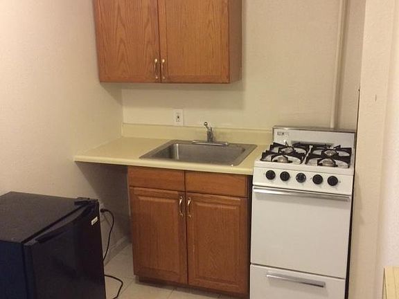 4th image of 1435 N Pearl St APT B2