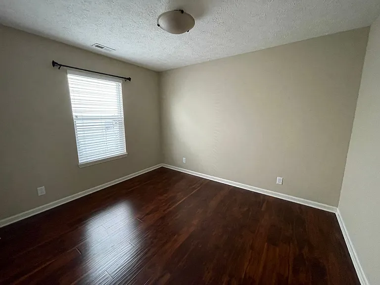 2412 Fleming Dr — Photo 9