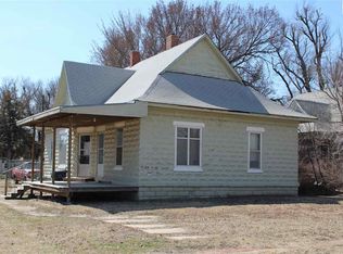 105 E Bigger St, Hutchinson, KS 67501