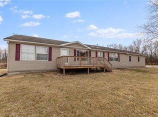 609 W Samuel St, Hamilton, MO 64644